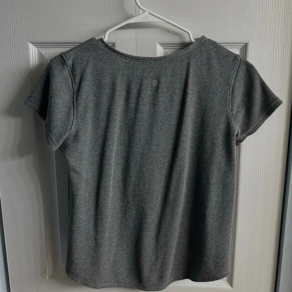 Lululemon Top - Picture 2 of 2